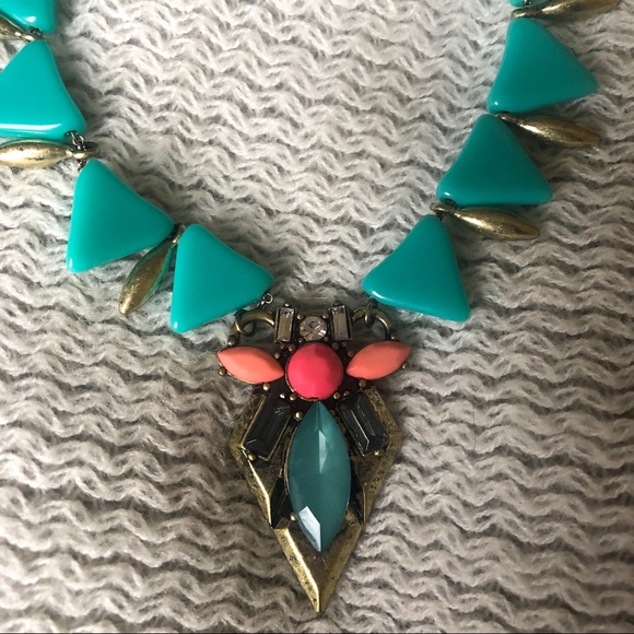 NIB Romolo Paloma Triangle Collar necklace - Picture 2 of 5